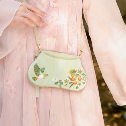 と幸運の刺繍、蓮と鯉とウサギの花の漢服バッグ、斜め掛けバッグ、ショルダーバッグ