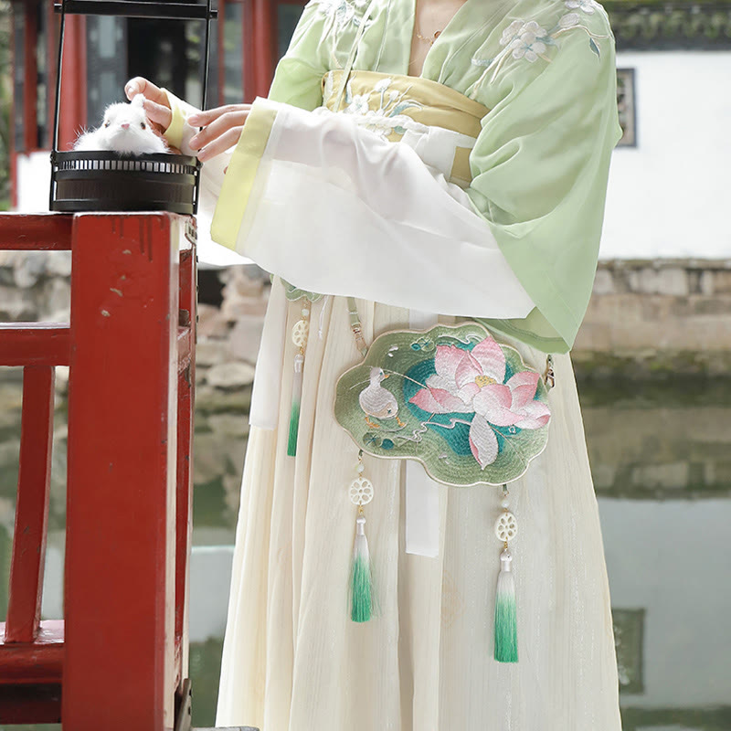 と幸運の刺繍、蓮と鯉とウサギの花の漢服バッグ、斜め掛けバッグ、ショルダーバッグ